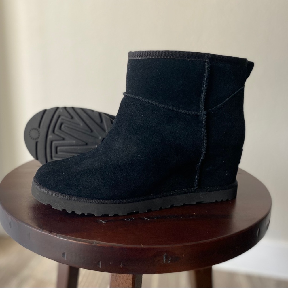 Ugg Classic Mini Wedge Bootie Size 8.5